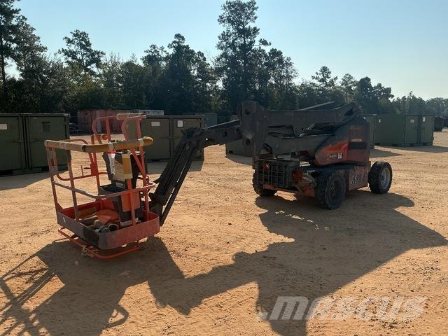 JLG E450AJ Коленчатые подъемники