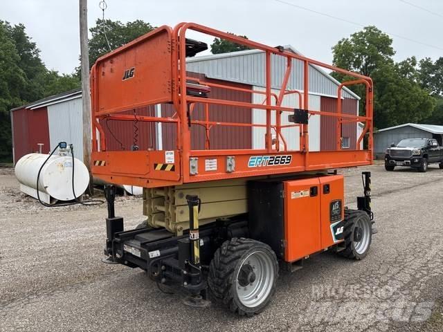 JLG ERT2669 Ножничные подъемники