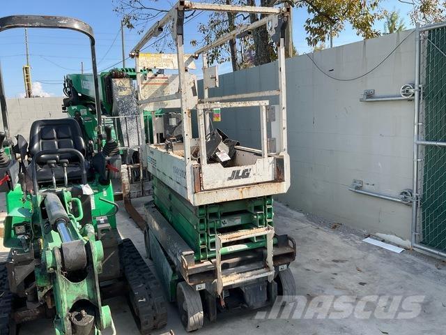 JLG ES1932 Ножничные подъемники