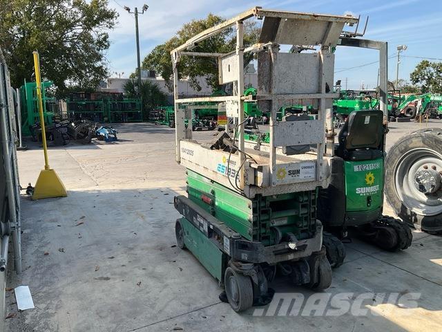 JLG ES1932 Ножничные подъемники