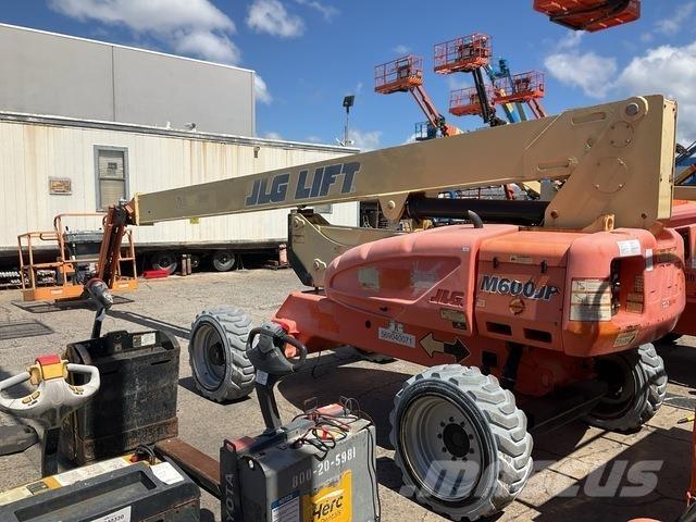 JLG M600JP Телескопические подъемники