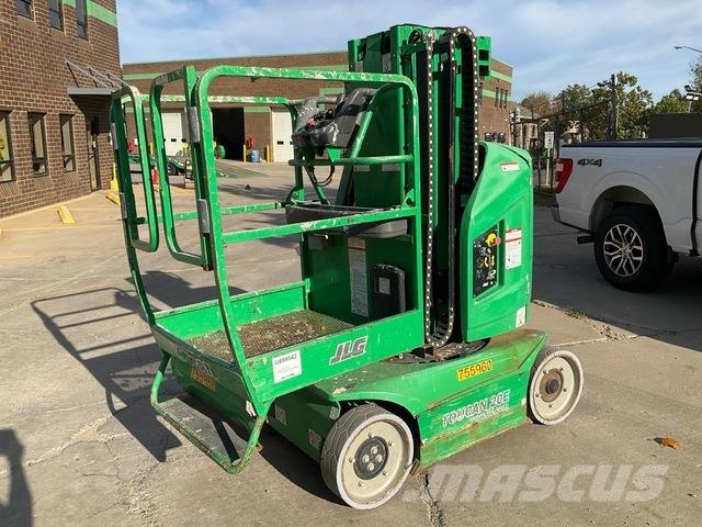 JLG Toucan 20E Вертикальные мачтовые подъемники