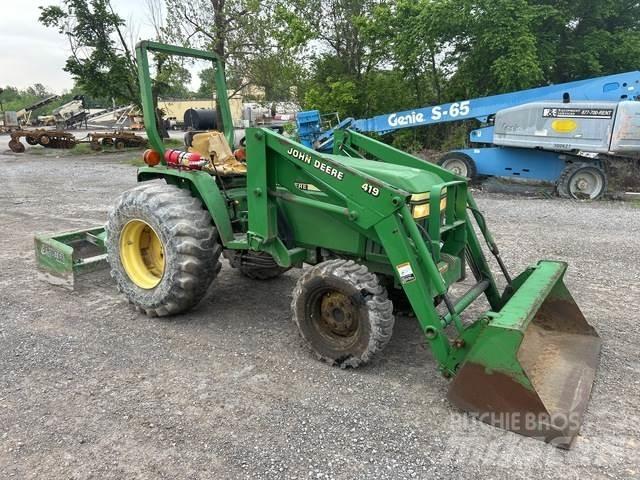 John Deere  Коммунальные тракторы