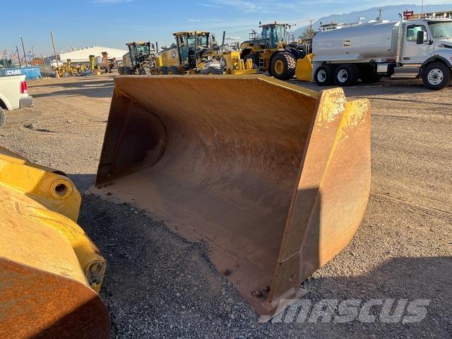 John Deere  Ковши