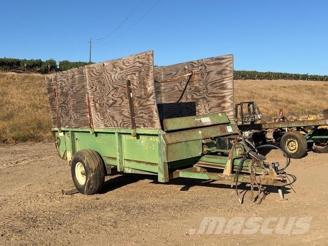 John Deere 450 Разбрасыватели органических удобрений