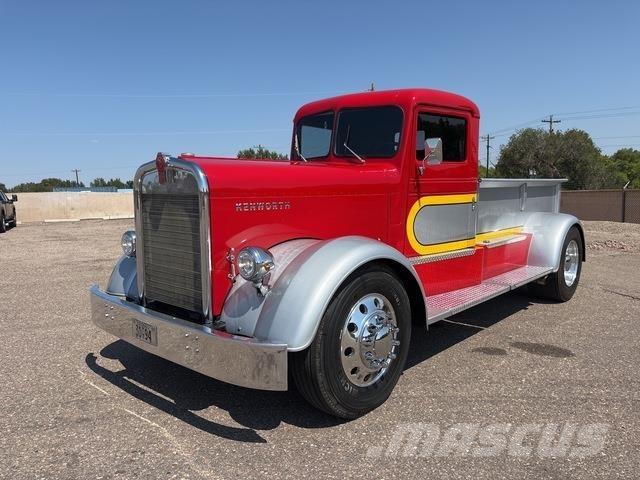 Kenworth  Бортовые фургоны