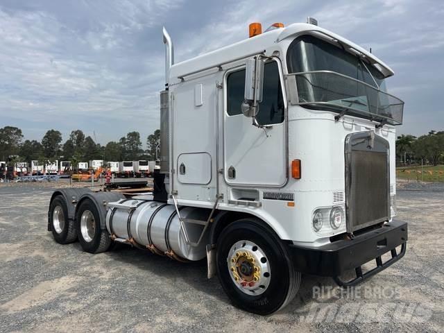 Kenworth K104 Седельные тягачи