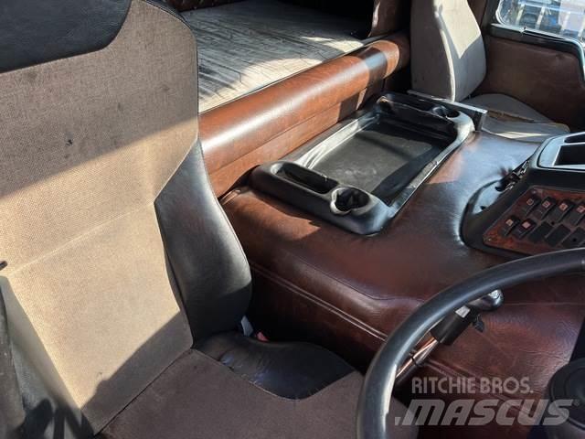 Kenworth K104 Седельные тягачи