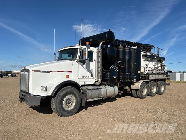 Kenworth T-800 Гусеничные экскаваторы