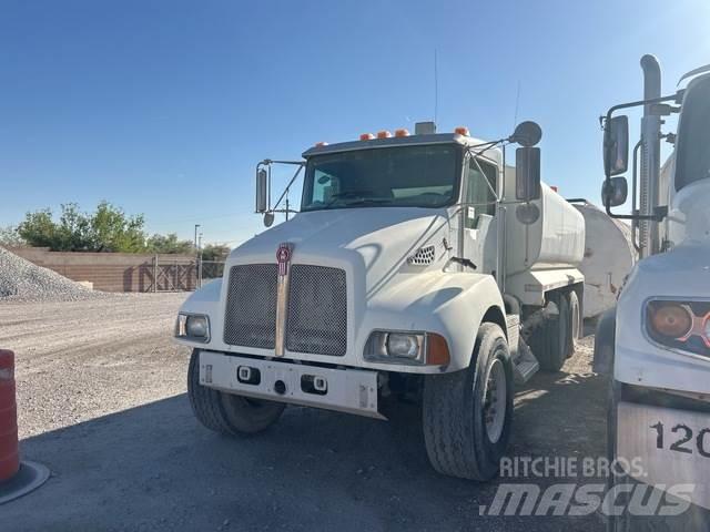 Kenworth T300 Поливочные машины
