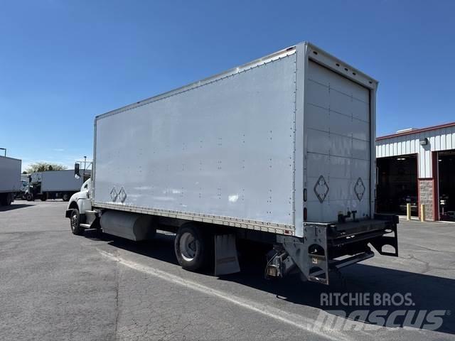 Kenworth T400 Грузовики-Фургоны