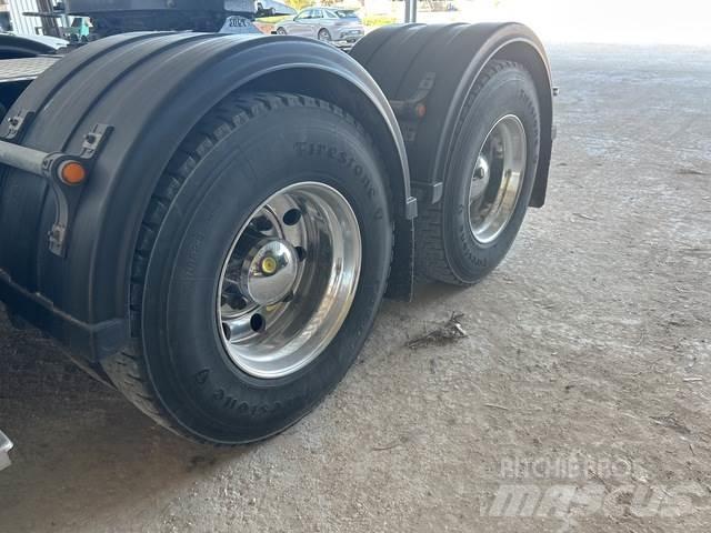 Kenworth T409 Седельные тягачи
