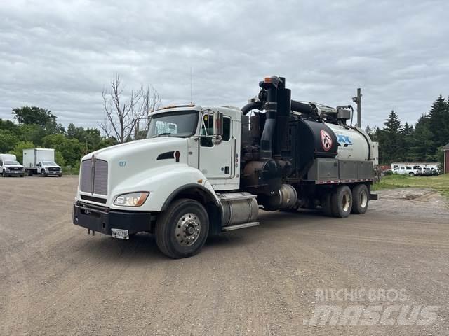 Kenworth T440 Гусеничные экскаваторы