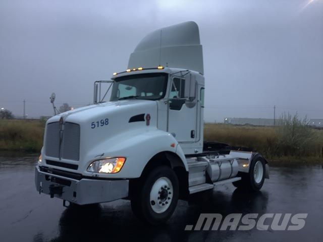 Kenworth T440 Седельные тягачи