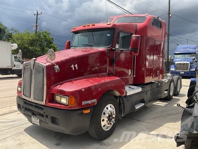Kenworth T600 Седельные тягачи