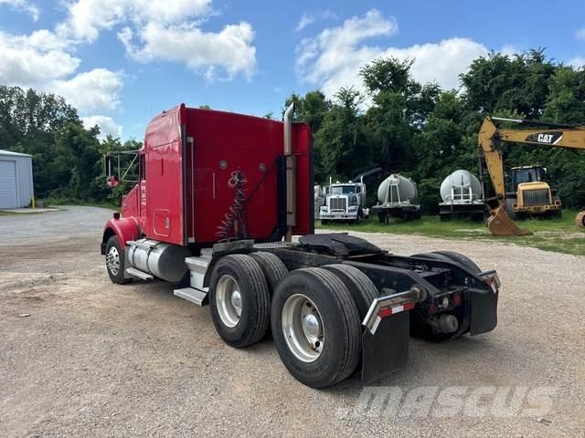 Kenworth T600 Седельные тягачи