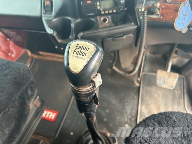 Kenworth T604 Седельные тягачи