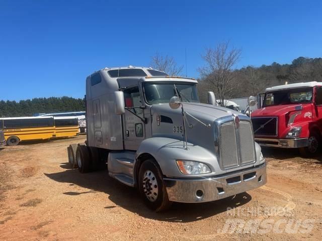 Kenworth T660 Седельные тягачи