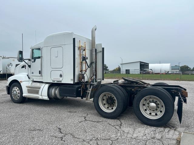 Kenworth T660 Седельные тягачи