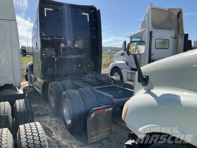 Kenworth T680 Седельные тягачи