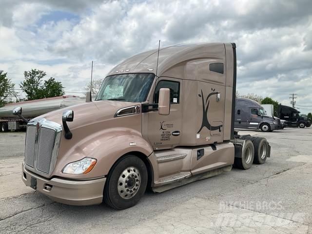 Kenworth T680 Седельные тягачи