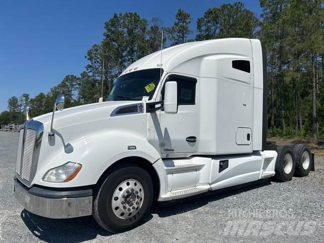 Kenworth T680 Седельные тягачи
