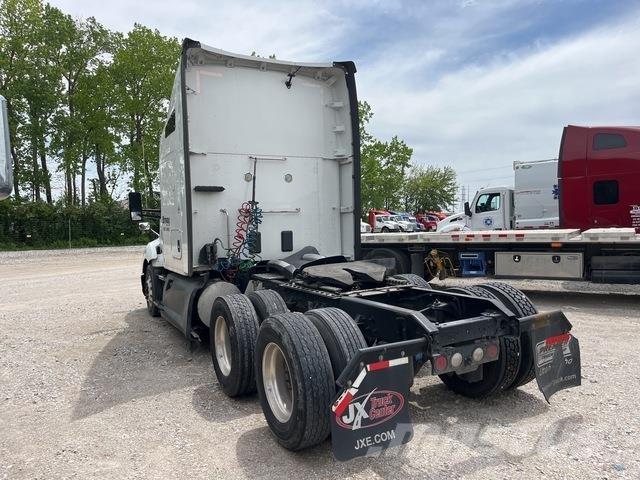 Kenworth T680 Седельные тягачи