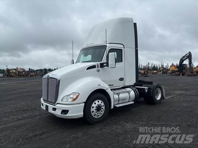 Kenworth T680 Седельные тягачи