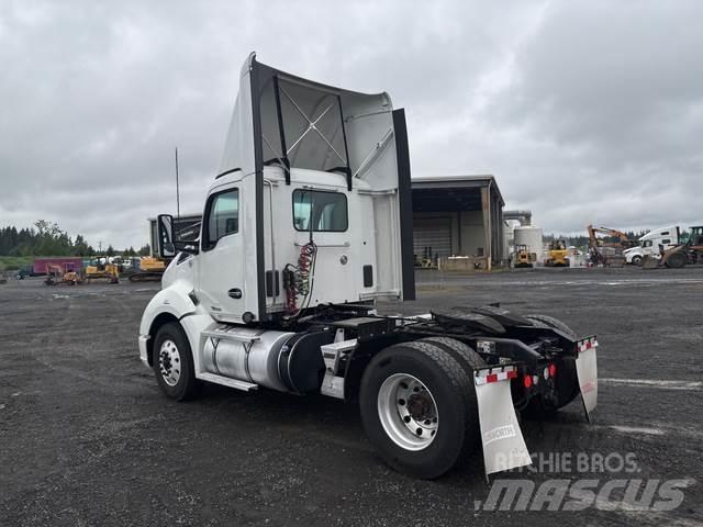 Kenworth T680 Седельные тягачи