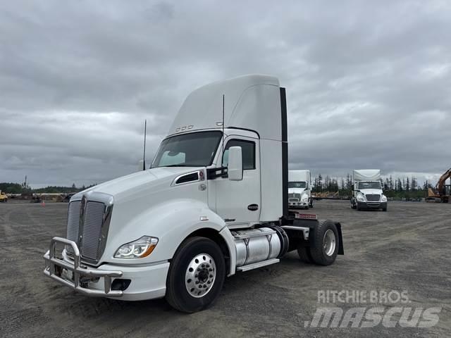Kenworth T680 Седельные тягачи