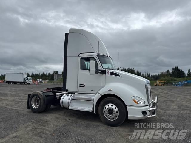 Kenworth T680 Седельные тягачи