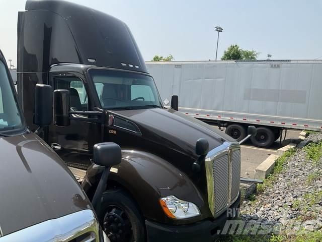 Kenworth T680 Седельные тягачи