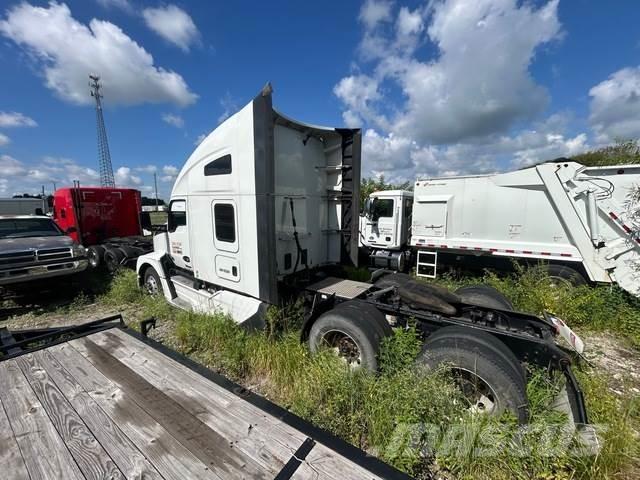 Kenworth T680 Седельные тягачи