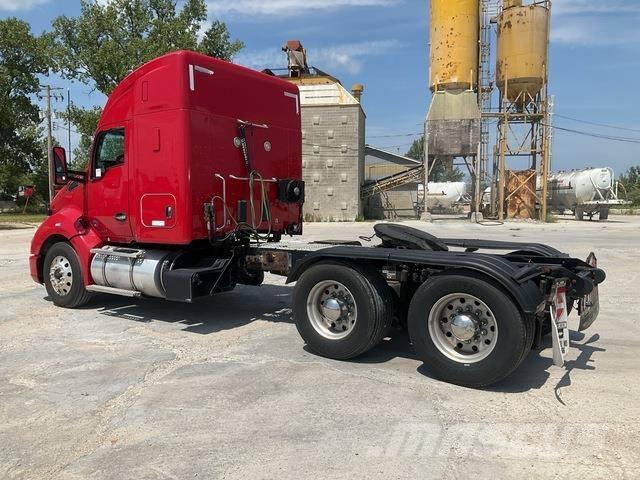 Kenworth T680 Седельные тягачи