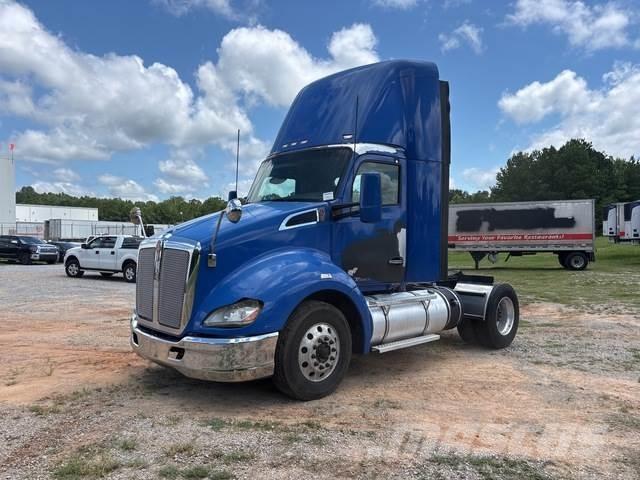 Kenworth T680 Седельные тягачи
