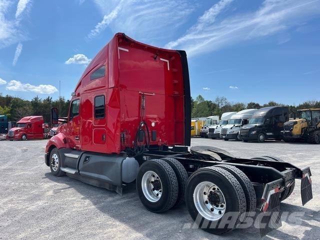 Kenworth T680 Седельные тягачи