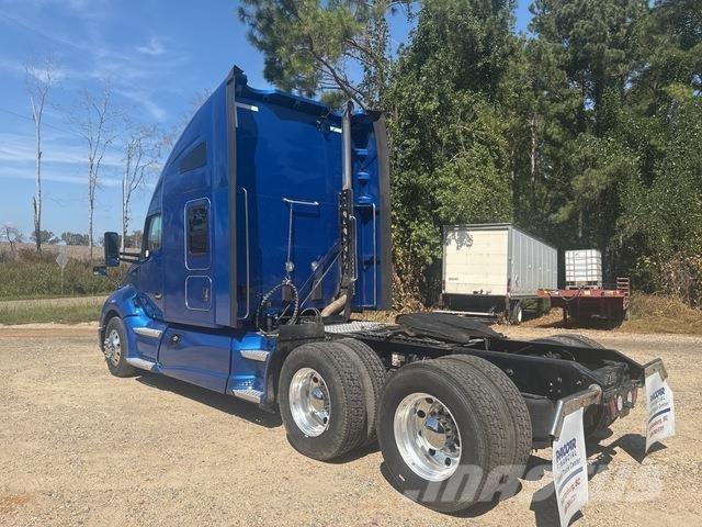 Kenworth T680 Седельные тягачи