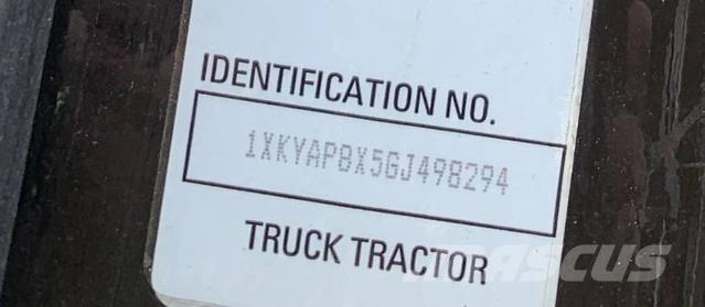 Kenworth T680 Седельные тягачи