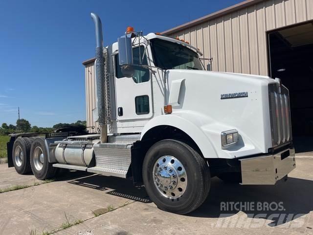 Kenworth T800 Седельные тягачи