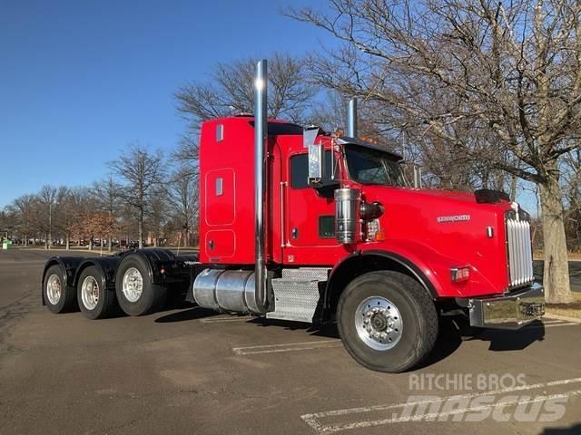 Kenworth T800 Седельные тягачи