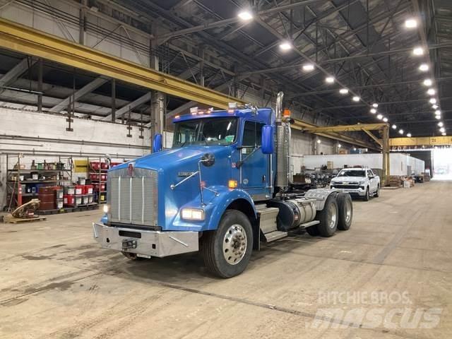 Kenworth T800 Седельные тягачи