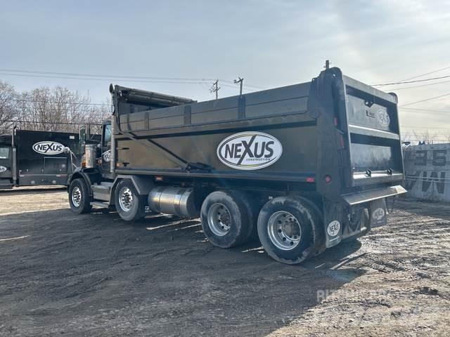 Kenworth T800 Грузовики-Самосвалы