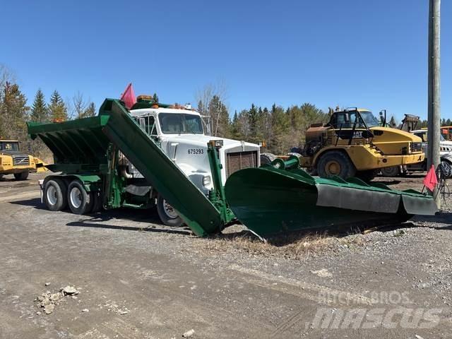 Kenworth T800 Снежные отвалы и плуги