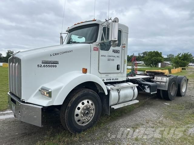 Kenworth T800 Седельные тягачи