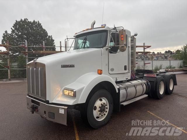 Kenworth T800 Седельные тягачи