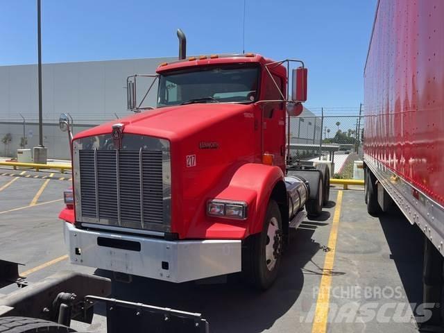 Kenworth T800 Седельные тягачи