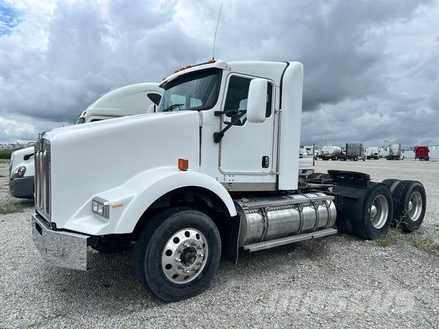Kenworth T800 Седельные тягачи