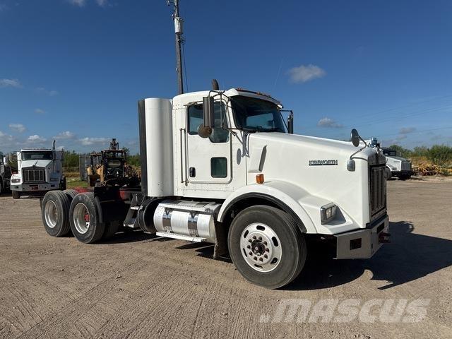Kenworth T800 Седельные тягачи