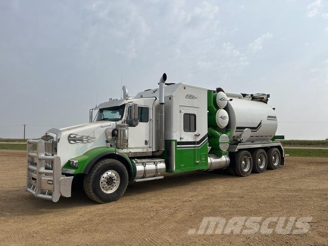 Kenworth T800 Гусеничные экскаваторы