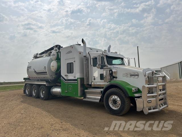 Kenworth T800 Гусеничные экскаваторы